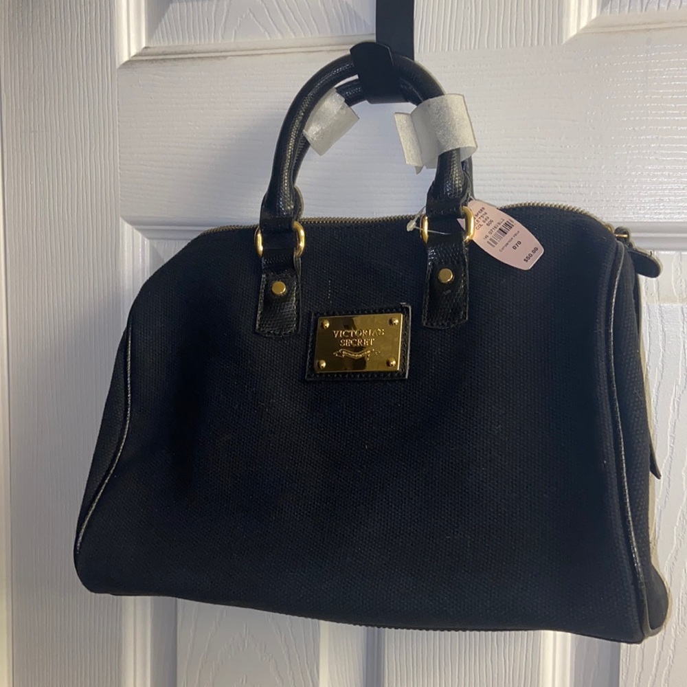 NWT Victoria’s Secret black handbag